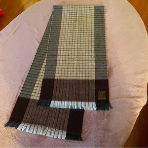 Omega Scarf like New